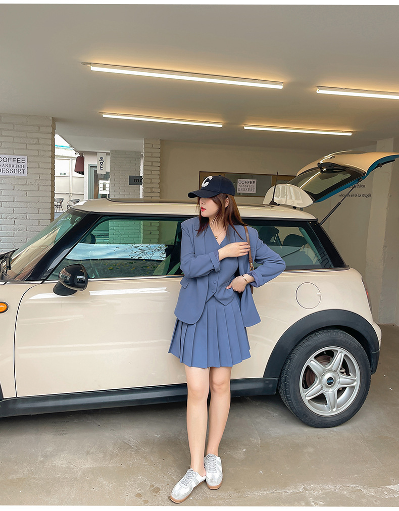 大きいサイズ レディース Vネックスリーピース カジュアルスーツ(スーツジャケット/ベスト/プリーツショートスカート) LL 3L 4L 5L