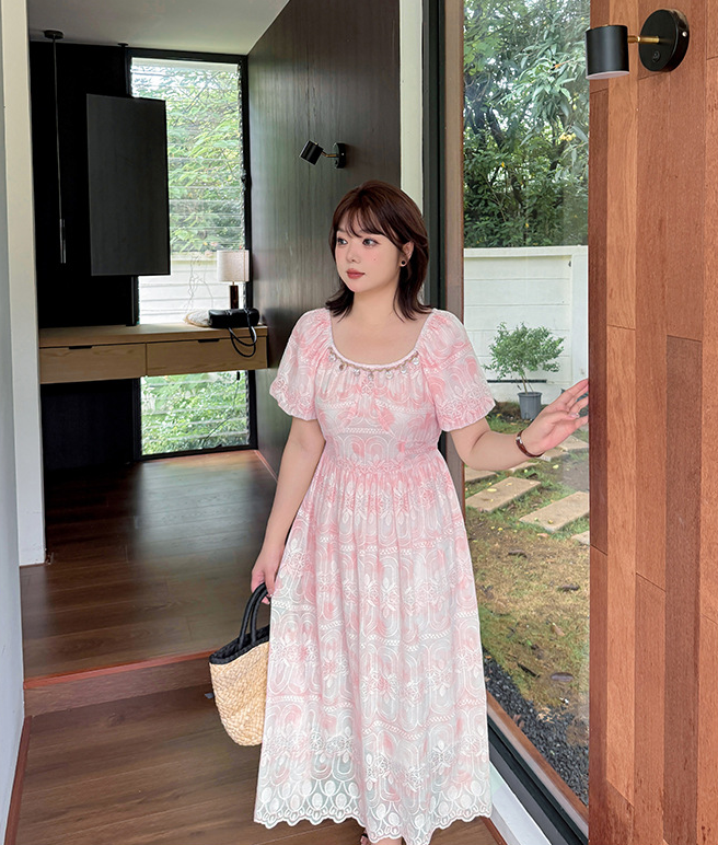 大きいサイズ レディース 貝殻型飾り付きスクエアネック花柄刺繍レースワンピース LL 3L 4L 5L