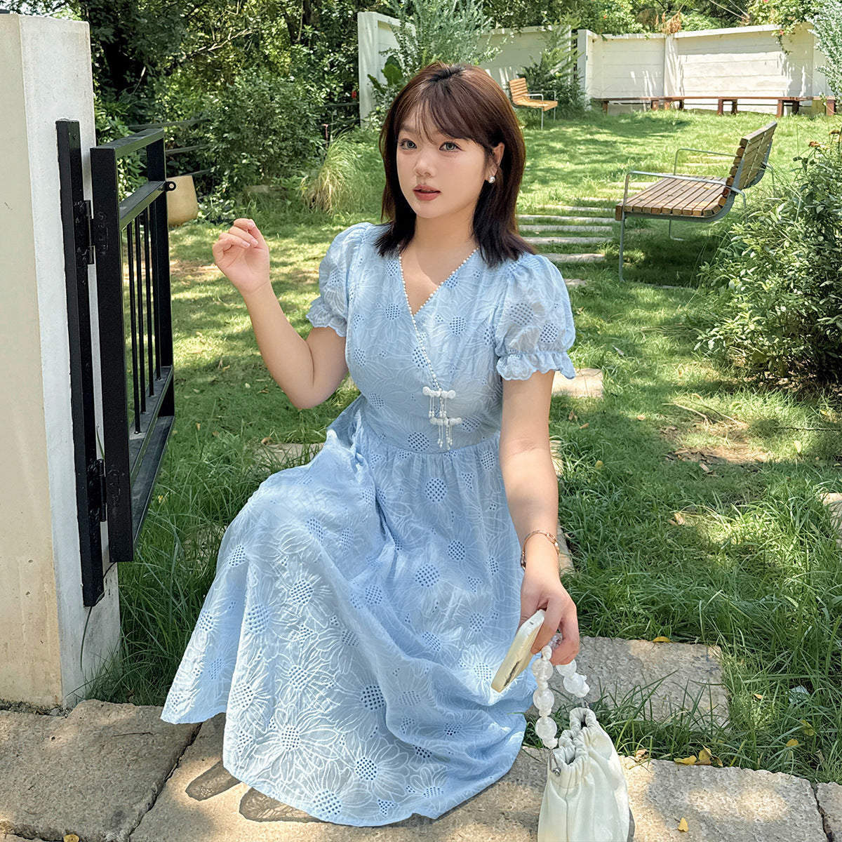 大きいサイズ レディース Vネックビーズリボンひまわり刺繍ワンピース LL 3L 4L 5L