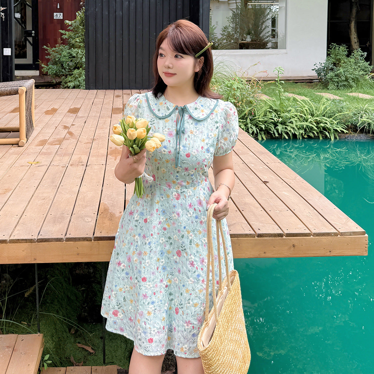 大きいサイズ レディース ドールカラーリボン小花柄プリント刺繍ミニワンピース LL 3L 4L 5L