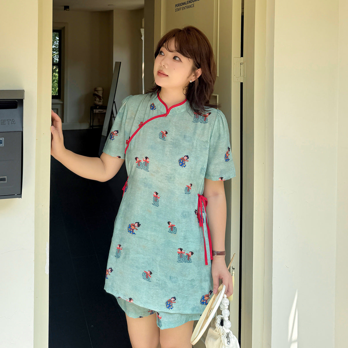 大きいサイズ レディース リボンビーズチャイナ風プリントセットアップ(トップス&ショートパンツ) LL 3L 4L 5L