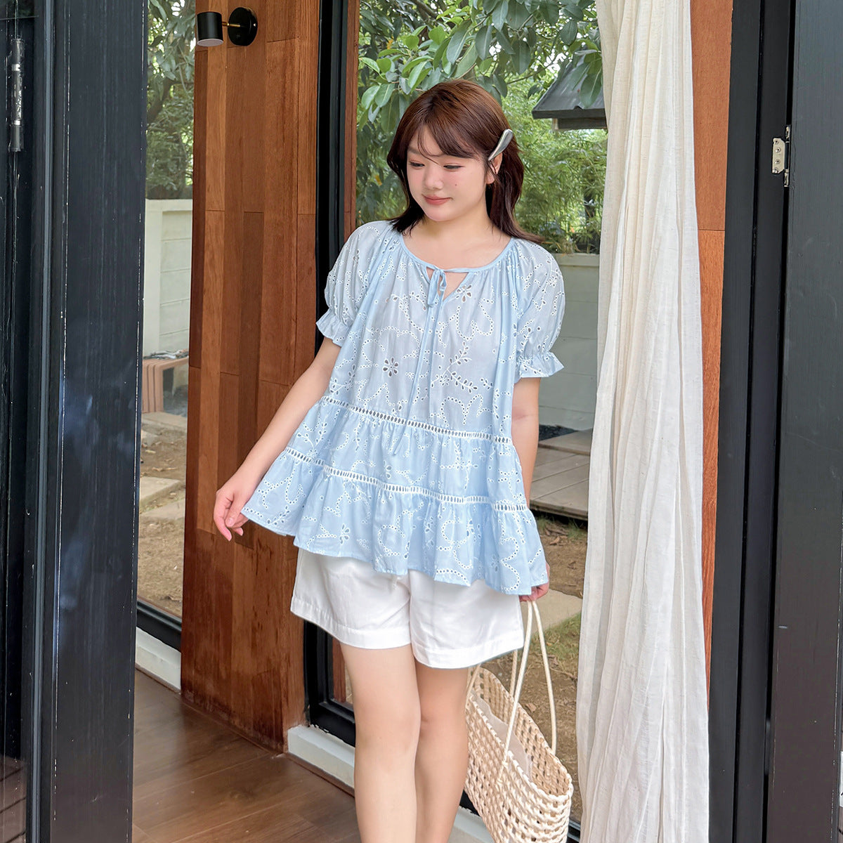 大きいサイズ レディース リボンラウンドネック中空刺繍花柄プリントブラウス LL 3L 4L 5L