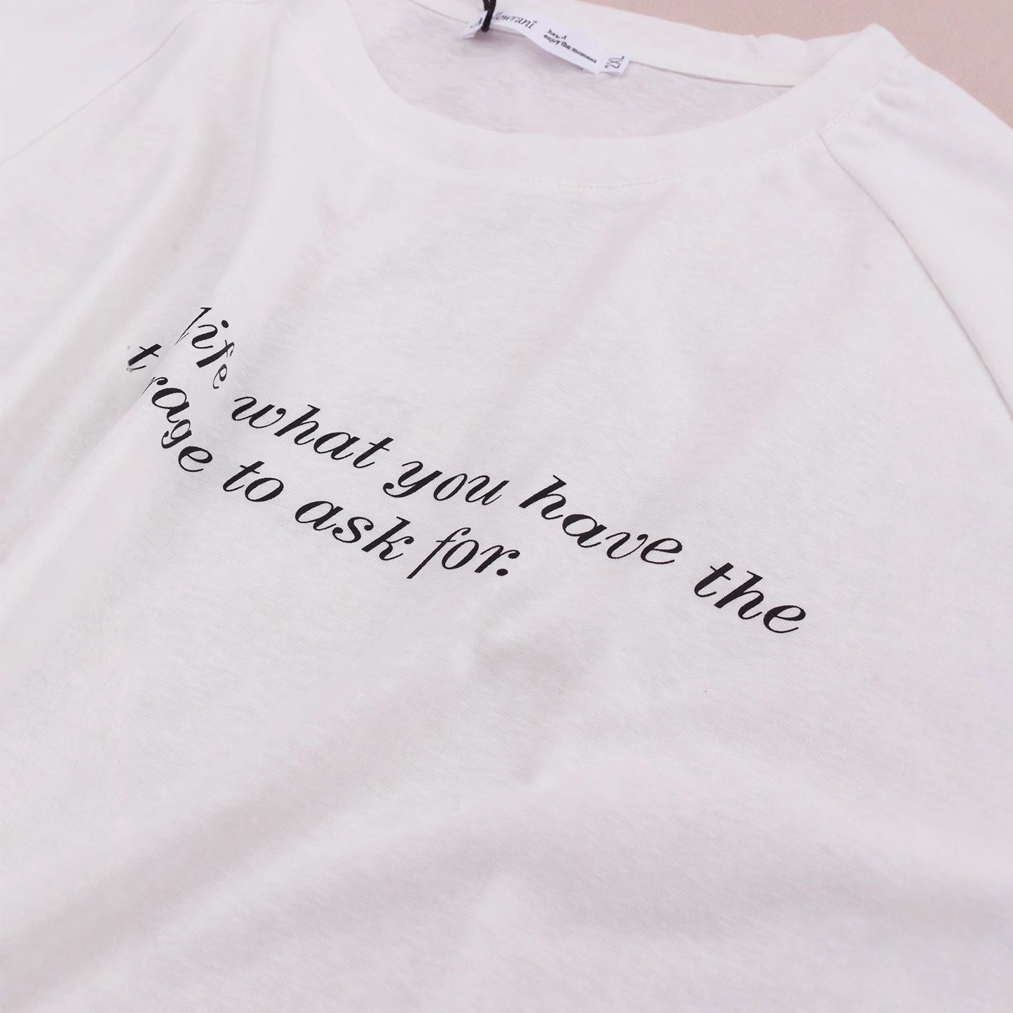 大きいサイズ レディース ラウンドネックプリントロゴ長袖白Tシャツ 3L 4L 5L