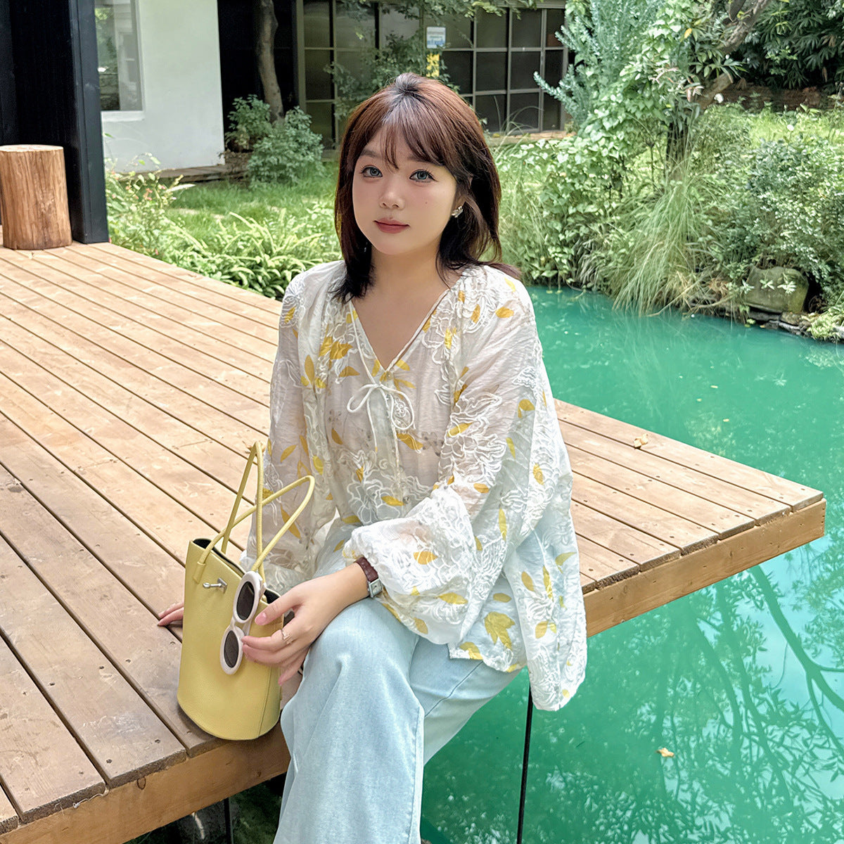 大きいサイズ レディース Vネック花柄のジャカード刺繍プリントブラウスシャツ LL 3L 4L 5L
