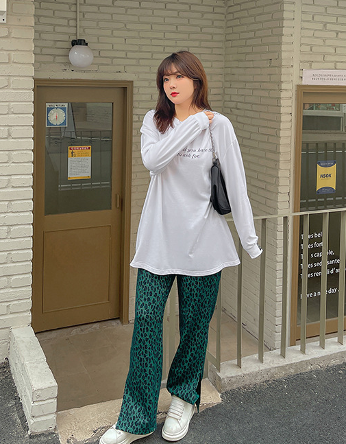 大きいサイズ レディース ハートチャームラウンドネックプリント長袖スウェットTシャツ LL 3L 4L 5L