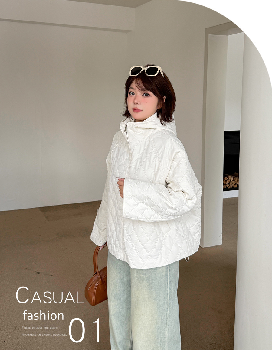 大きいサイズ レディース 軽量フード付きラメクロスステッチキルティングジャケット 3L 4L 5L