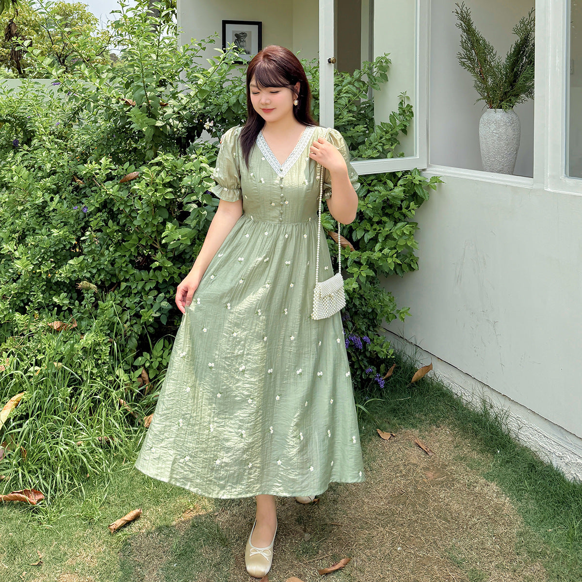大きいサイズ レディース レースVネックフラワー刺繍ワンピース LL 3L 4L 5L