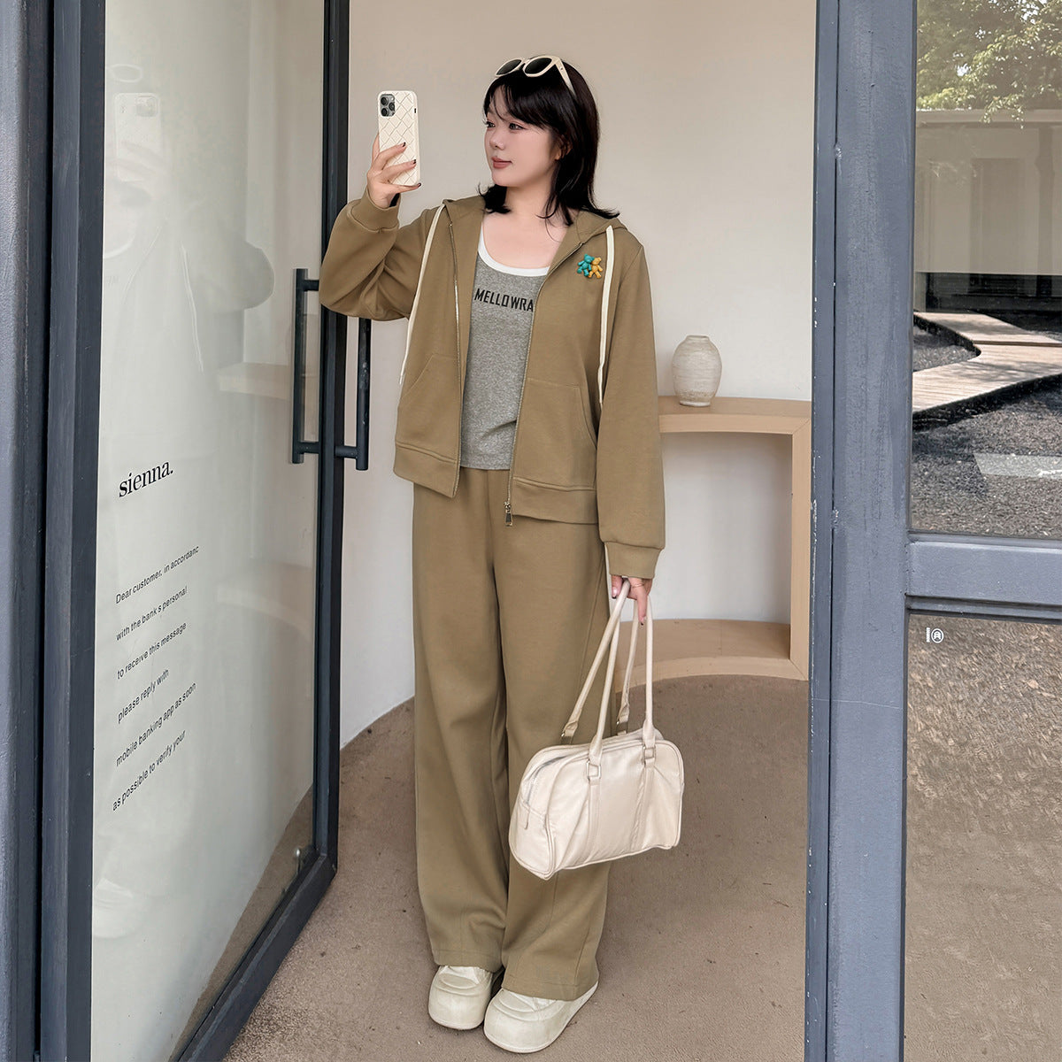 大きいサイズ レディース ミニベアー付きカジュアルスウェットセットアップ（パーカー+パンツ） LL 3L 4L 5L