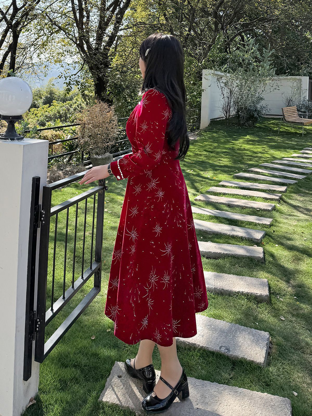 大きいサイズ レディース ビーズ花火柄ベルベットフレンチワンピース LL 3L 4L 5L