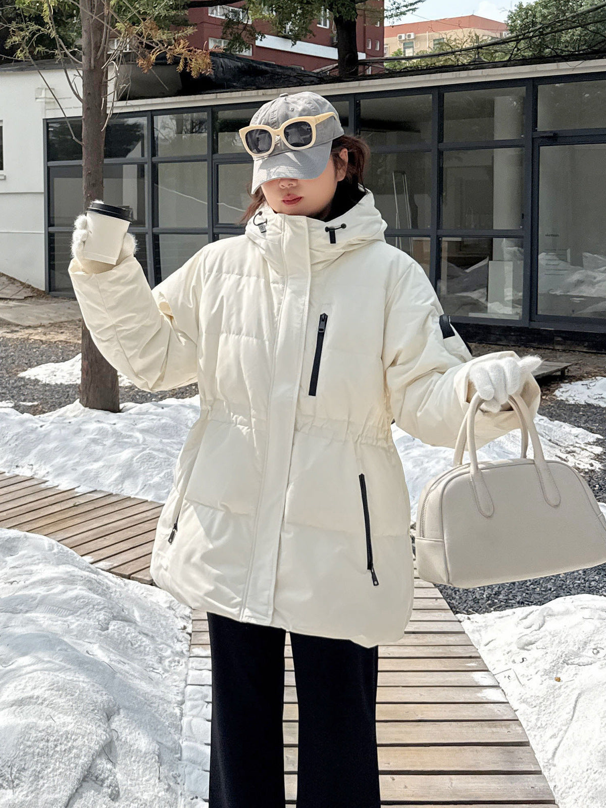 大きいサイズ レディース フード付きロゴ刺繍ワッペンミドル丈ダックダウンジャケット LL 3L