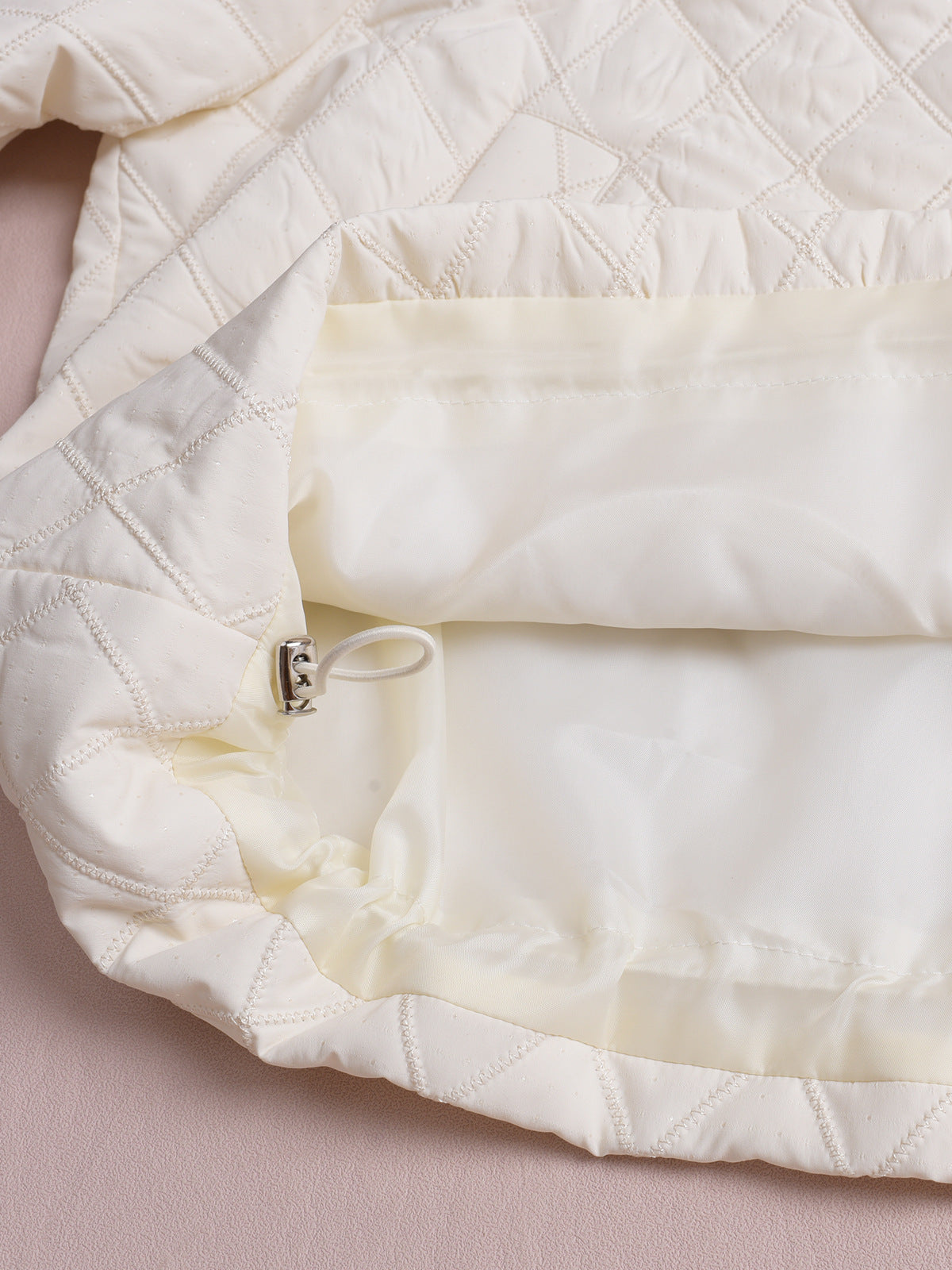 大きいサイズ レディース 軽量フード付きラメクロスステッチキルティングジャケット 3L 4L 5L