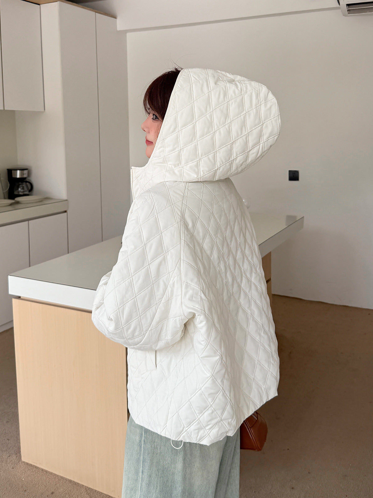 大きいサイズ レディース 軽量フード付きラメクロスステッチキルティングジャケット 3L 4L 5L