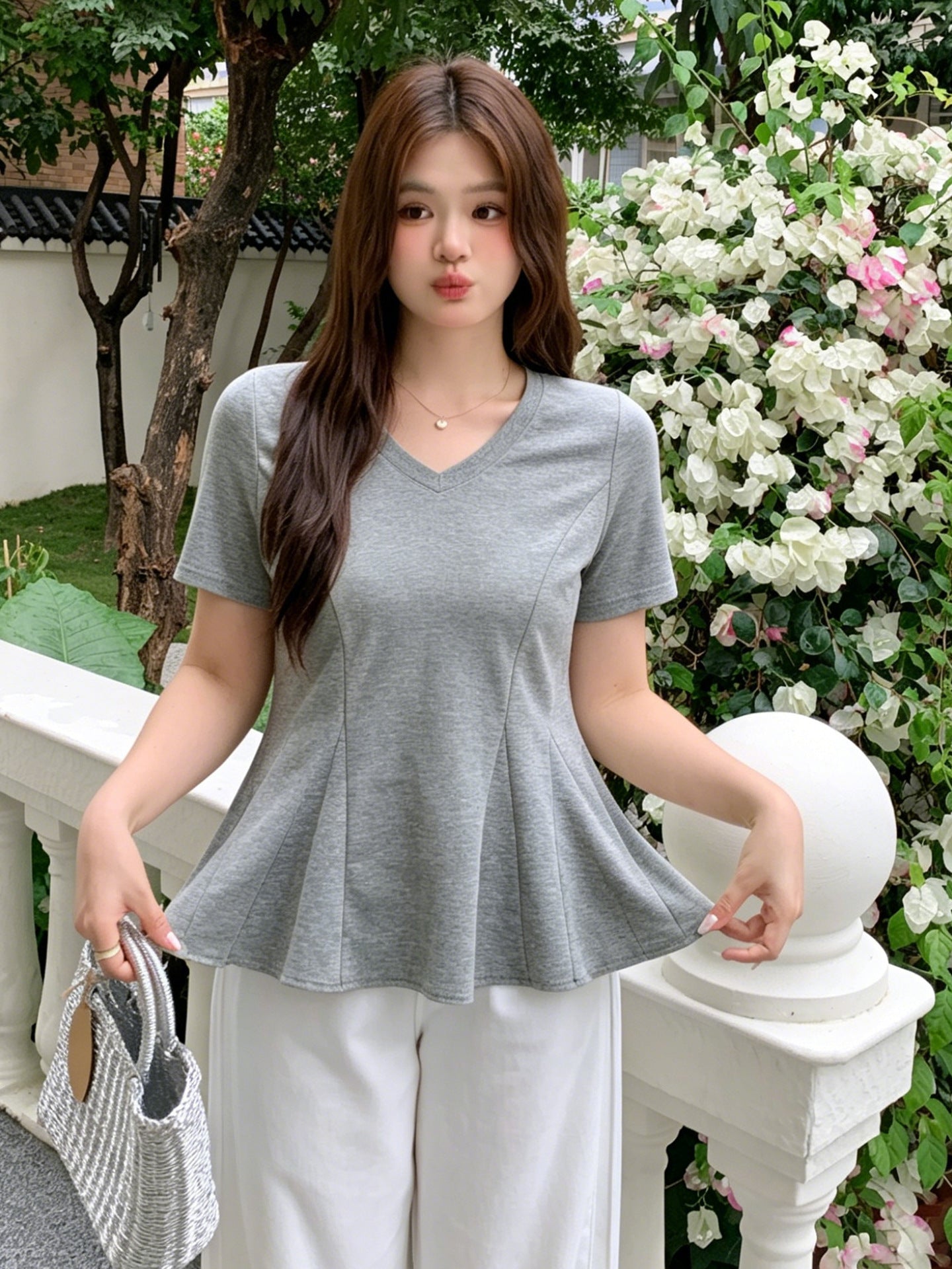 大きいサイズ レディース Vネックフィッシュテールカットソー（3色） LL 3L 4L 5L