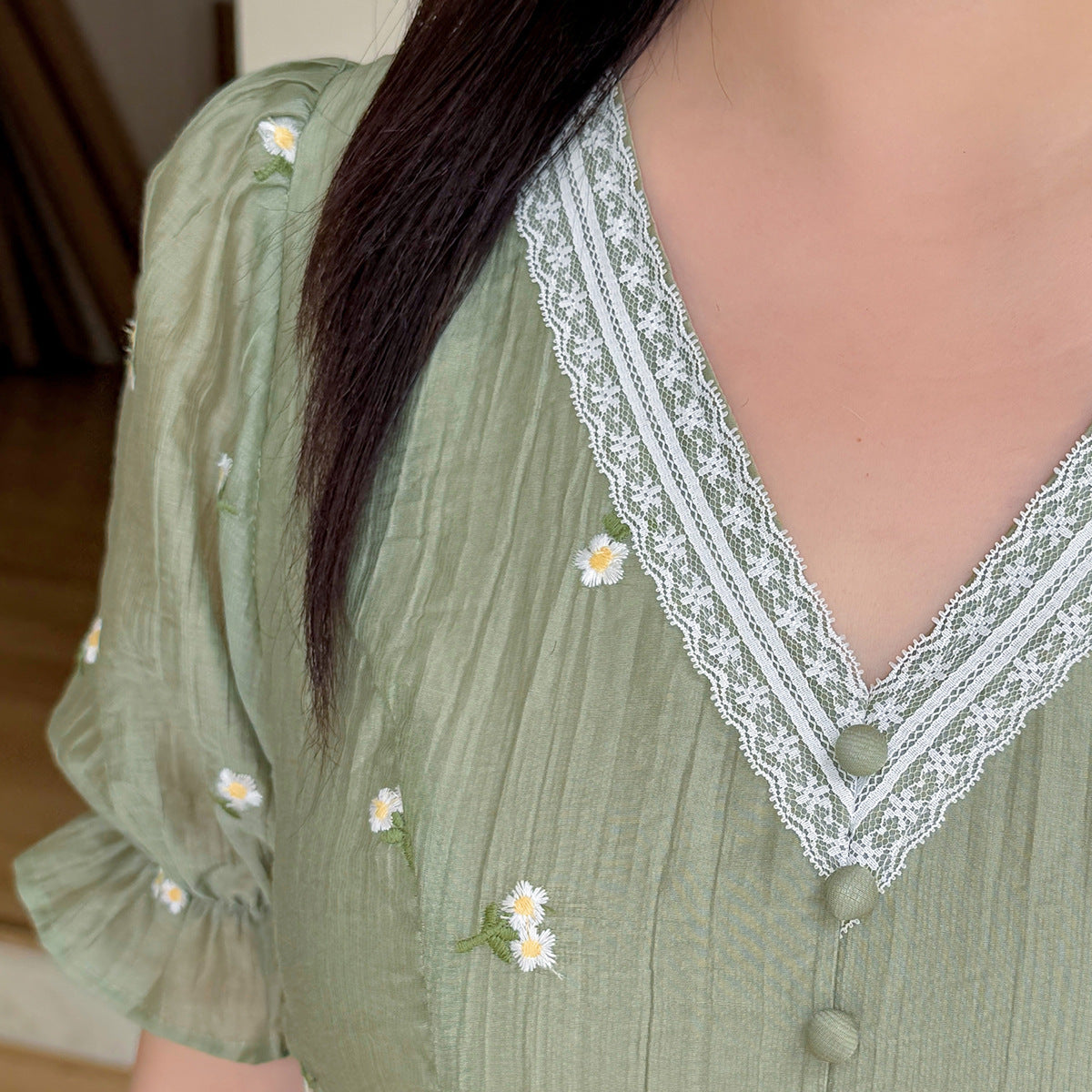 大きいサイズ レディース レースVネックフラワー刺繍ワンピース LL 3L 4L 5L